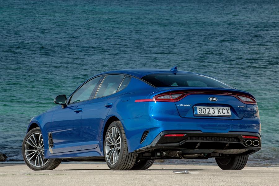  Kia Stinger GT-Line (CK) 2017 года  (WW) (фото 4 из 40)